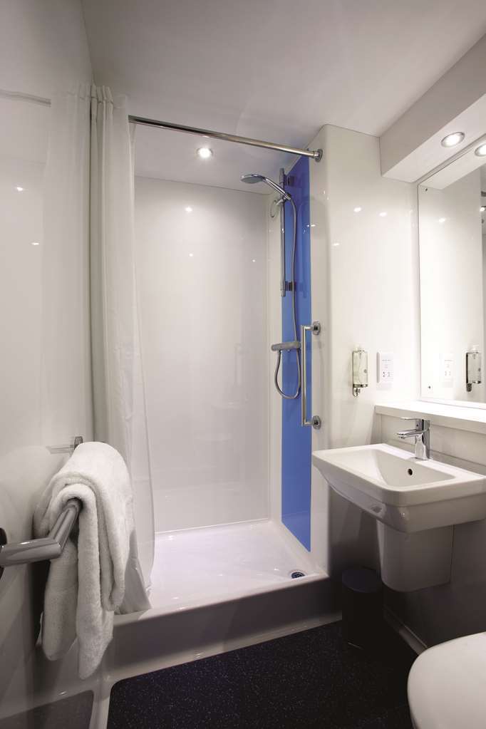 Travelodge Oswestry Szoba fotó